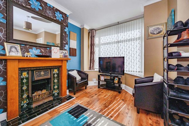 24, Mostyn Road, Bedfordshire photo 2