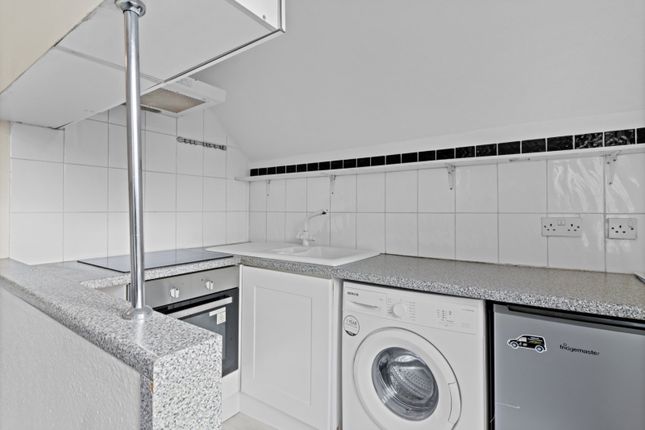 Flat 5, Beecholme,, Crowborough Hill, East Sussex photo 4