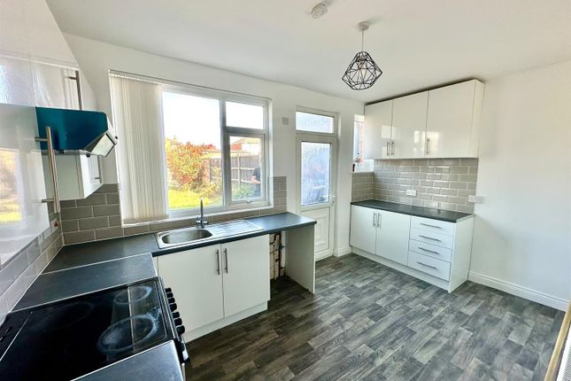 67, Corona Avenue, Hyde photo 5