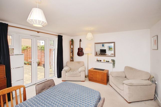 45, Buttercup Crescent, Bristol photo 3