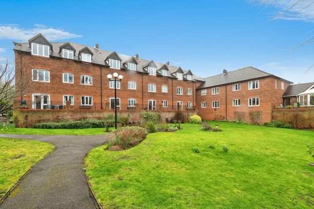 Thumbnail Flat for sale in Holly Court, Leatherhead