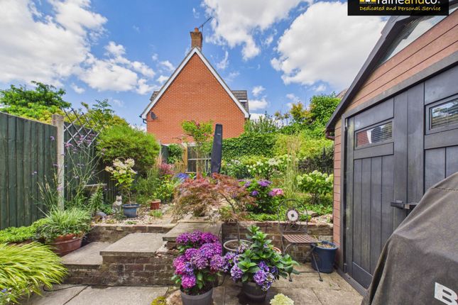 26d, St Vincents Way, Potters Bar photo 2