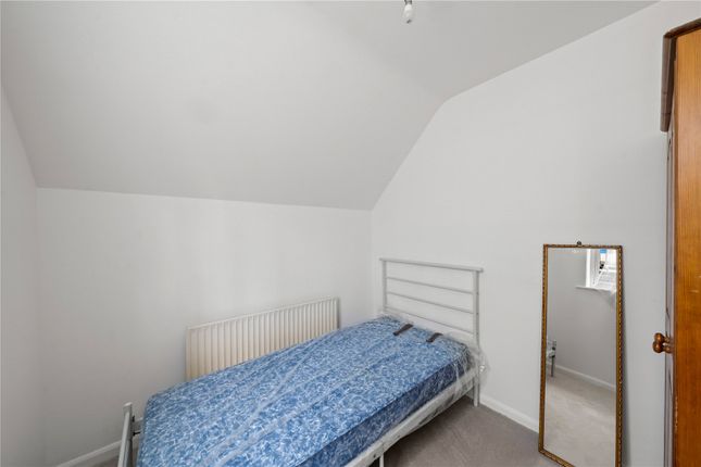 11, Robin Hood Way, London photo 5