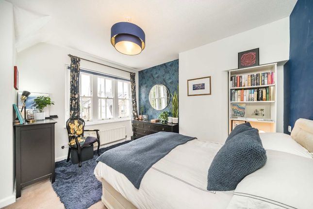 261, Derinton Road, London photo 4