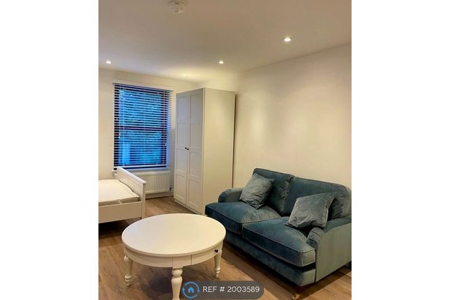 Thumbnail Studio to rent in North Finchley, London