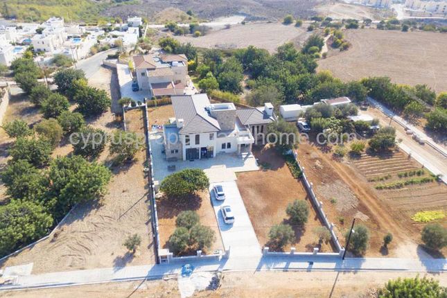 Villa for sale in Tremithousa, Paphos, Cyprus