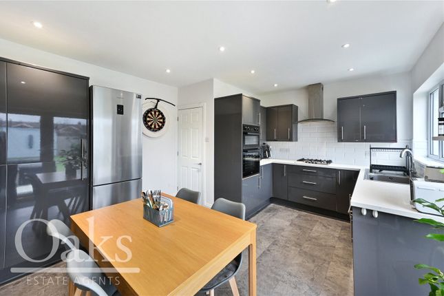 36, Kynaston Avenue, Surrey photo 2