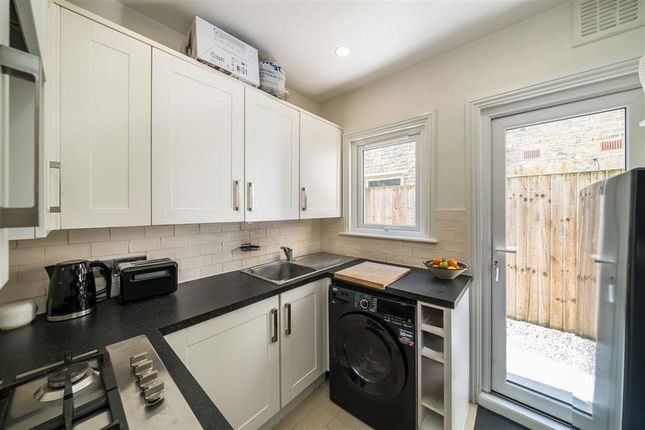 GFF, 81, Cavendish Road, London photo 3