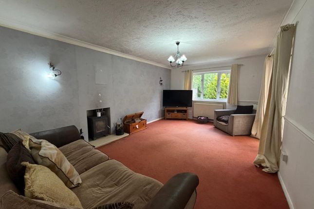 Willow End, Mill Road, Norwich photo 5