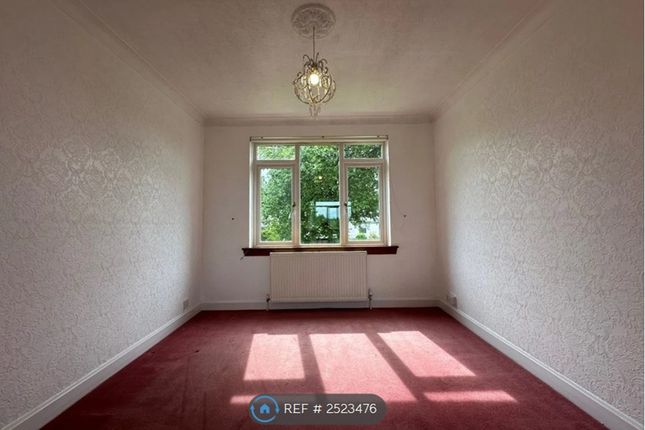Flat, Broomburn Court Broomburn Drive, Glasgow photo 3