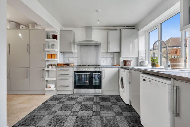 61 The Bramblings, London photo 3