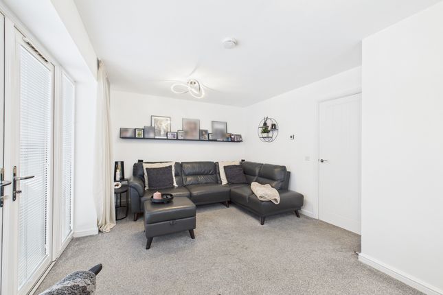 1, Southgate Way, Hull photo 4