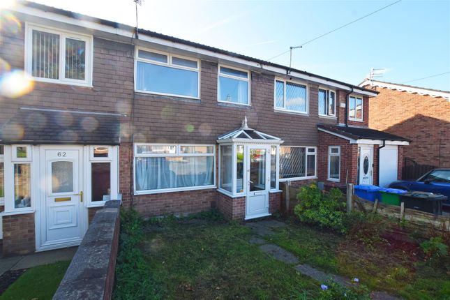 Town house for sale in Summerfield Drive, Boarshaw, Middleton