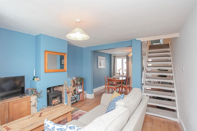 Terraced house for sale in Bath Road, Banbury
