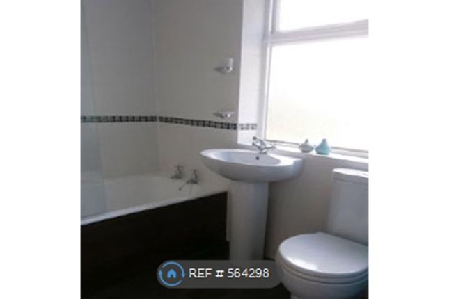 Flat  Southwold Court, Tapton Crescent Road, Sheffield photo 4