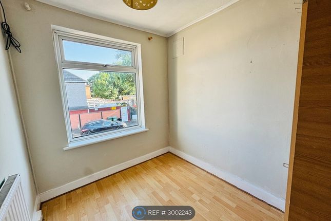 Rush Green Road, Romford photo 5