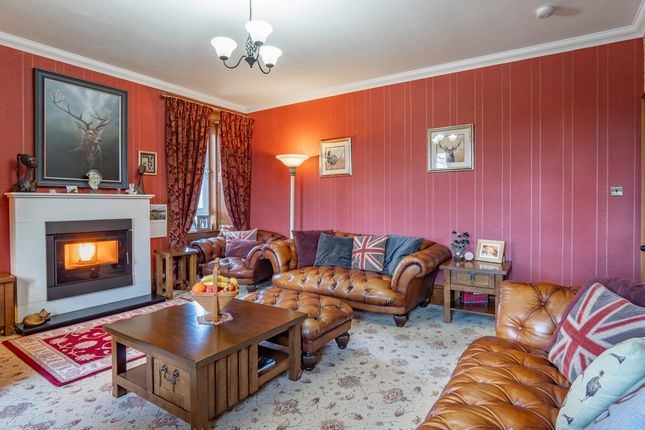 102/102a, High Street, Aberlour photo 3