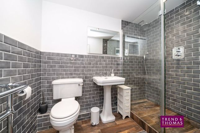 Flat for sale in Talbot Road, Rickmansworth
