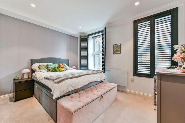 Flat 4 Collingwood House, Mercers Road, London photo 3