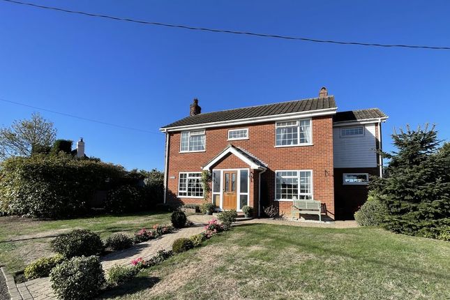4-bed detached on Fairfield, The Path, Colchester, £575,000