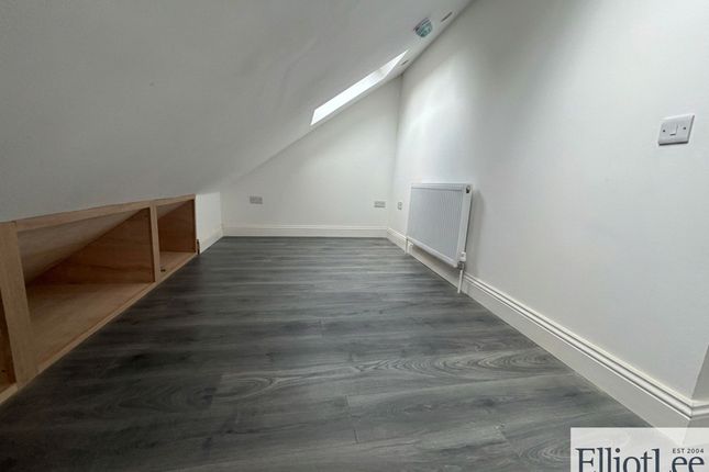 79a Somerset Road, Southall photo 5