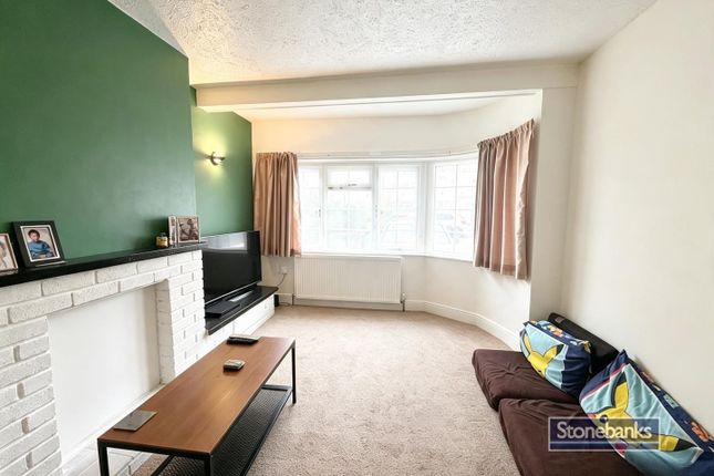 84, Lancaster Avenue, Slough photo 4