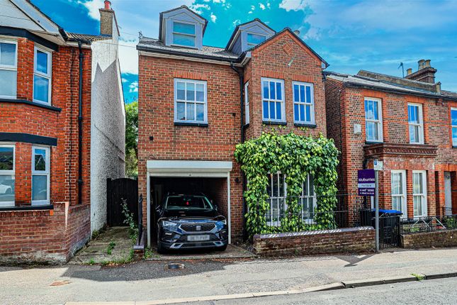4-bed house on 18, Midland Road, Hemel Hempstead, £600,000