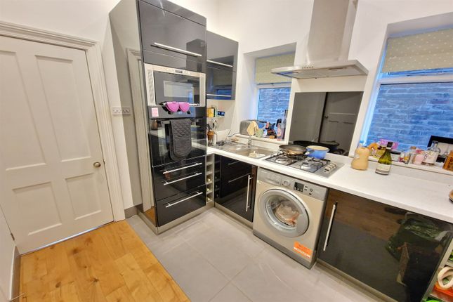 Flat for sale in Stockport Road, Timperley, Altrincham