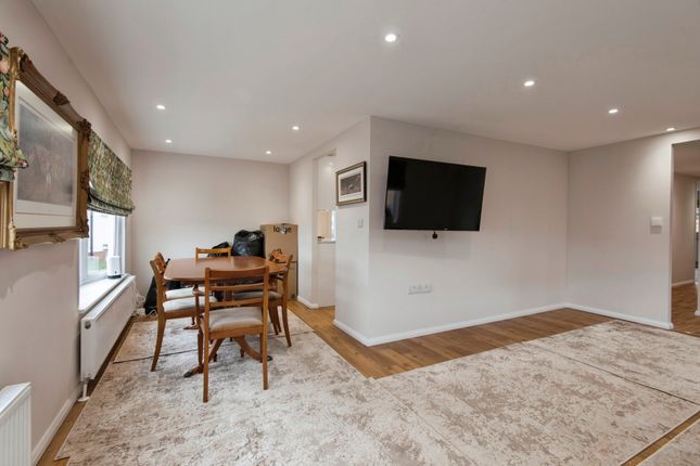 26, Three Star Park, Lower Stondon photo 3