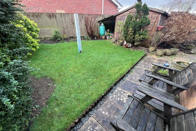 25, Sorrel Way, Gillingham photo 2