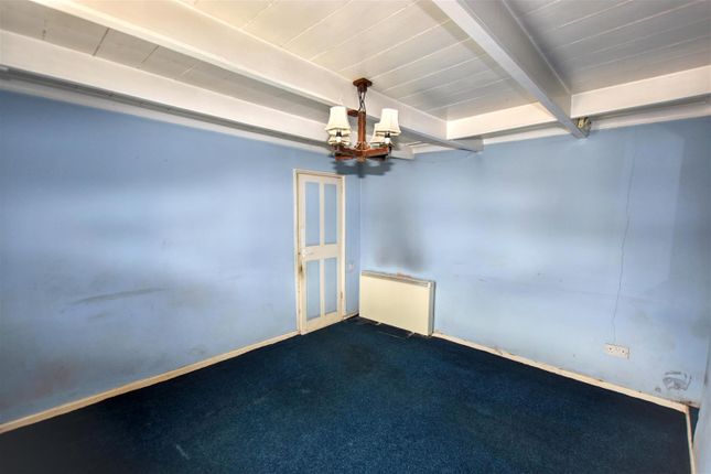 35, Lanner Hill, Redruth photo 3