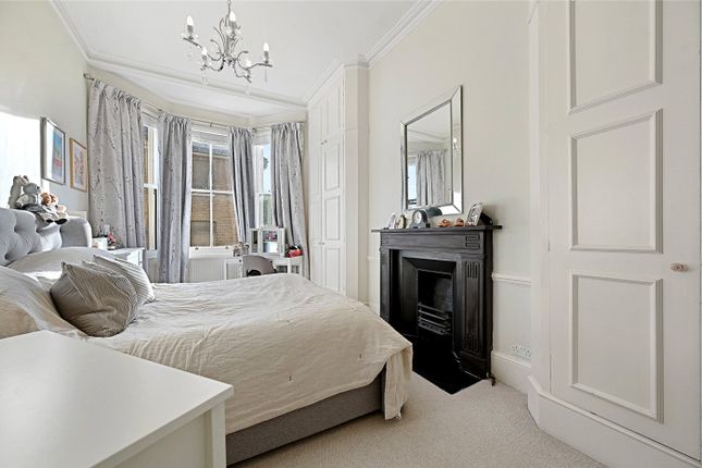 First Floor Flat, 23, Sinclair Road, Brook Green photo 3