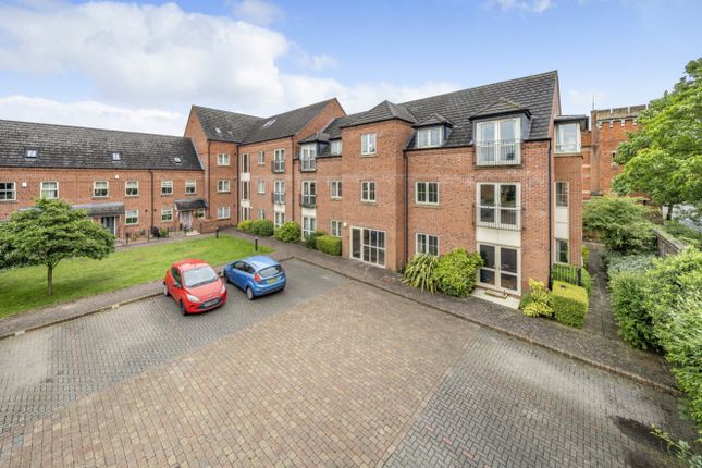 Thumbnail Flat for sale in The Pavilion, Lincoln, Lincolnshire