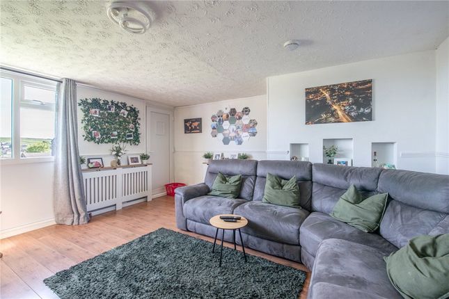 84, West Royd, Bradford photo 4