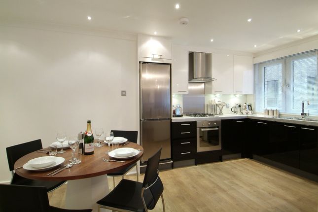 8, Rose & Crown Yard, St James's photo 2