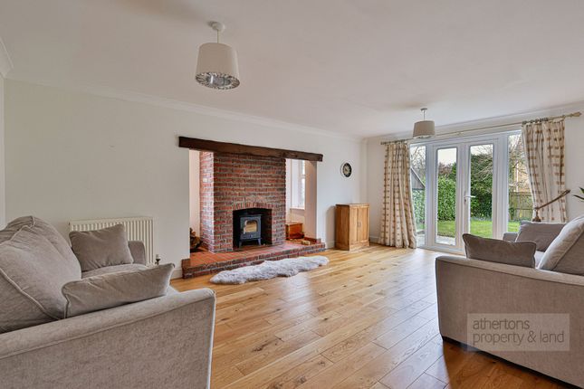 8 Hawthorn Close, Clitheroe photo 2