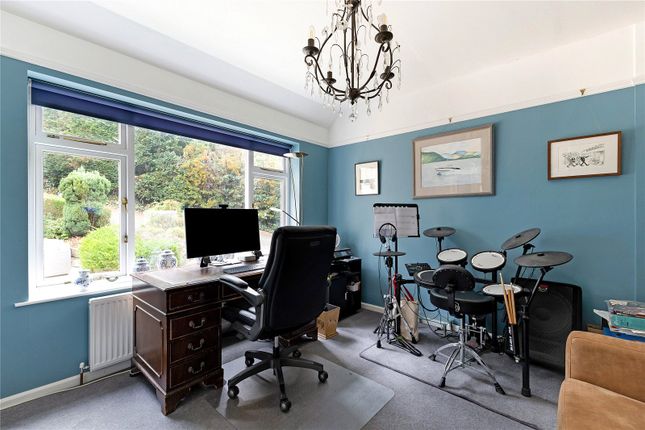 Rasehill Cottage,, Rasehill Close, Hertfordshire photo 4