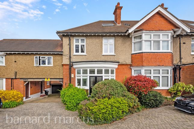 Flat for sale in Worcester Road, Sutton