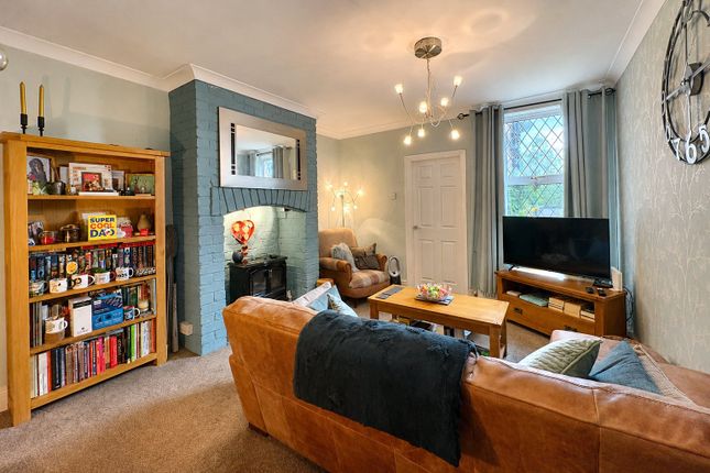 18, Hazelmere Road, Worksop photo 3