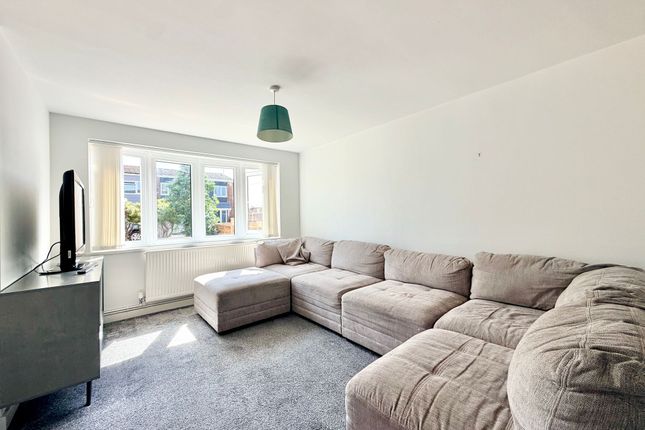 2 Bestwood Close, Nottingham photo 5