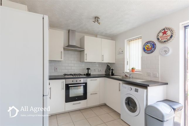 8, Holywell Road, Ilkeston photo 4