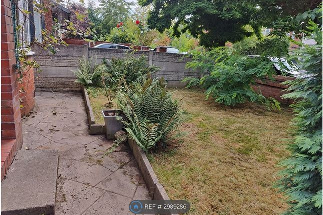 Sandhurst Avenue, Manchester photo 4