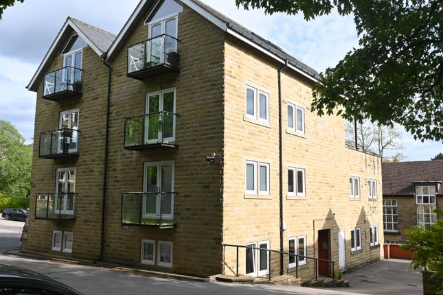 Thumbnail Flat to rent in The Green, Bingley