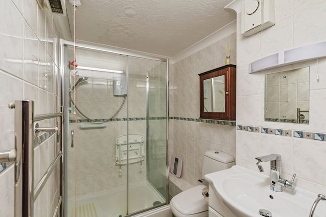 15, Homethorne House, Southgate photo 4
