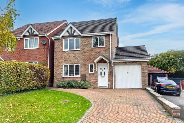 3-bed detached on Durham Drive, Stoke-On-Trent, £280,000