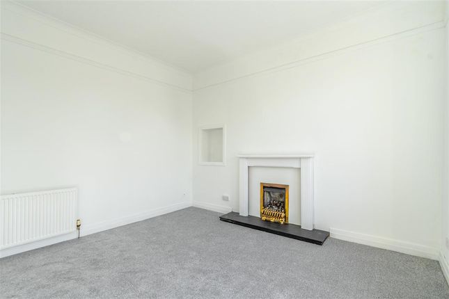 69, High Street, Bathgate photo 3