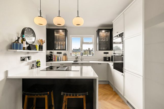 106B, Ferndale Road, London photo 4