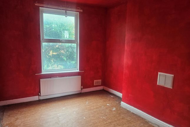 Flat 1, 30, College Grove Road, Wakefield photo 3