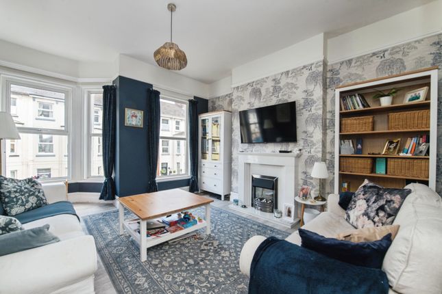 Flat 2, 10, Morton Road, Devon photo 3