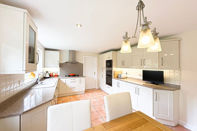 3 The Lodge Vyner Road South, Prenton photo 2